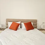 Rin Elegance Apartamento *